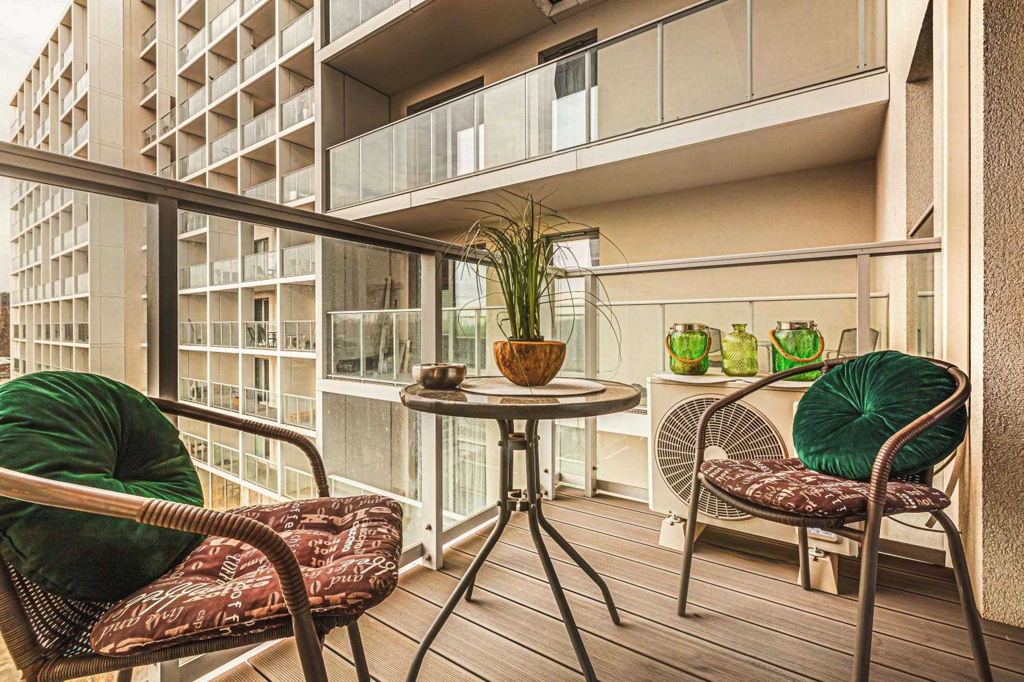 ורוצלב Komfortowy Apartament Z Balkonem I Parkingiem מראה חיצוני תמונה